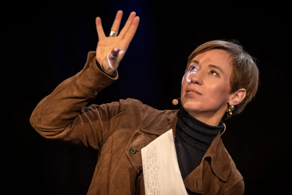 Victoria Sarapina, Hybrid-Vortrag, 24.1.2023